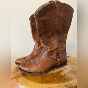 FRYE Harness Boots Women’s 7, Vintage leather